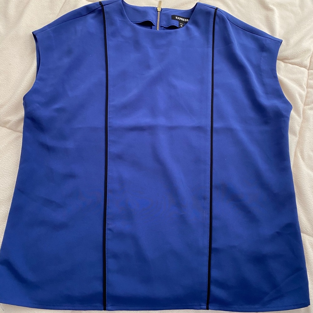 Express blouse size: Small
